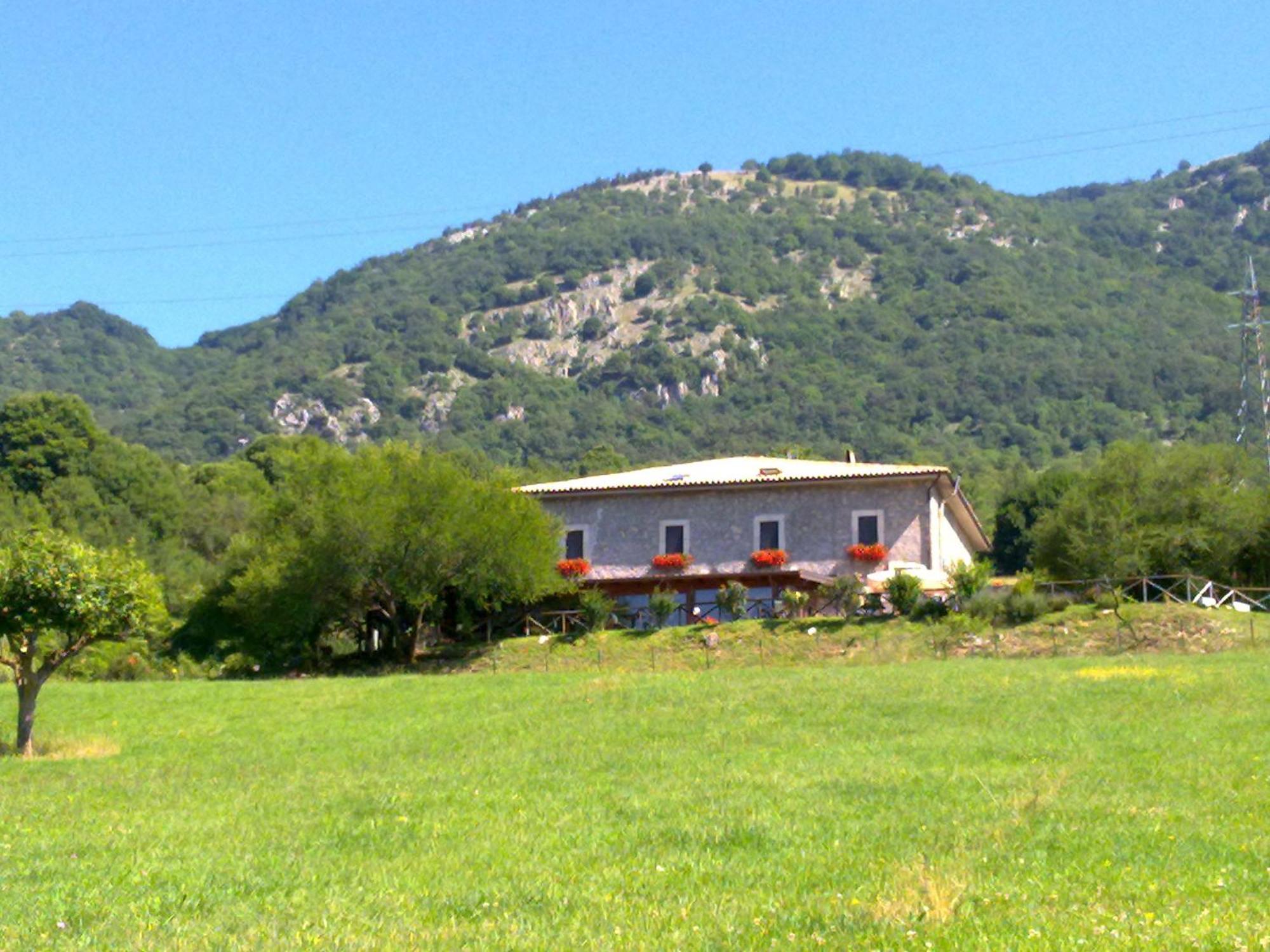 La Poiana Hotel Barrea Bagian luar foto